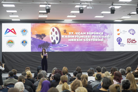 27. Uçan Süpürge Kadın Filmleri Festivali Mersin'de İlk Kez Sinemaseverlerle Buluştu