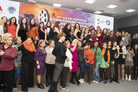 27. Uçan Süpürge Kadın Filmleri Festivali Mersin'de İlk Kez Sinemaseverlerle Buluştu