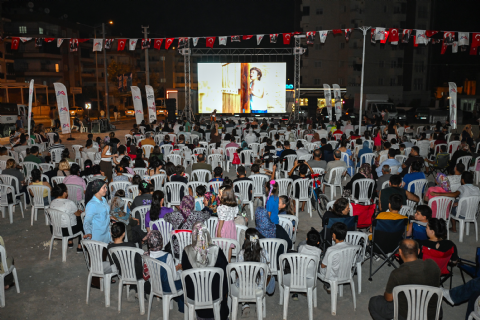 Mersin Büyükşehir’in Açık Hava Sineması Bu Kez Tarsus’ta