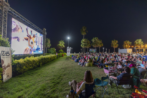 Mersin Sinema Ofisi Açık Hava Sinema Gösterimlerinde Bu Kez Çocuklar Açık Havada Sinema Deneyimi Yaşadı