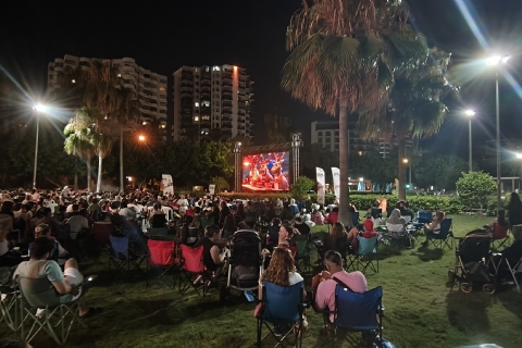 Mersin Sinema Ofisi Açık Hava Sinema Gösterimlerinde Bu Kez Çocuklar Açık Havada Sinema Deneyimi Yaşadı